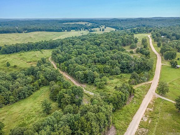 5th image of 1431 Persimmon Pond Rd