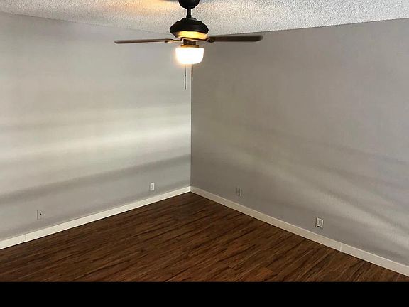 4th image of 7044 Hawthorn Ave #302