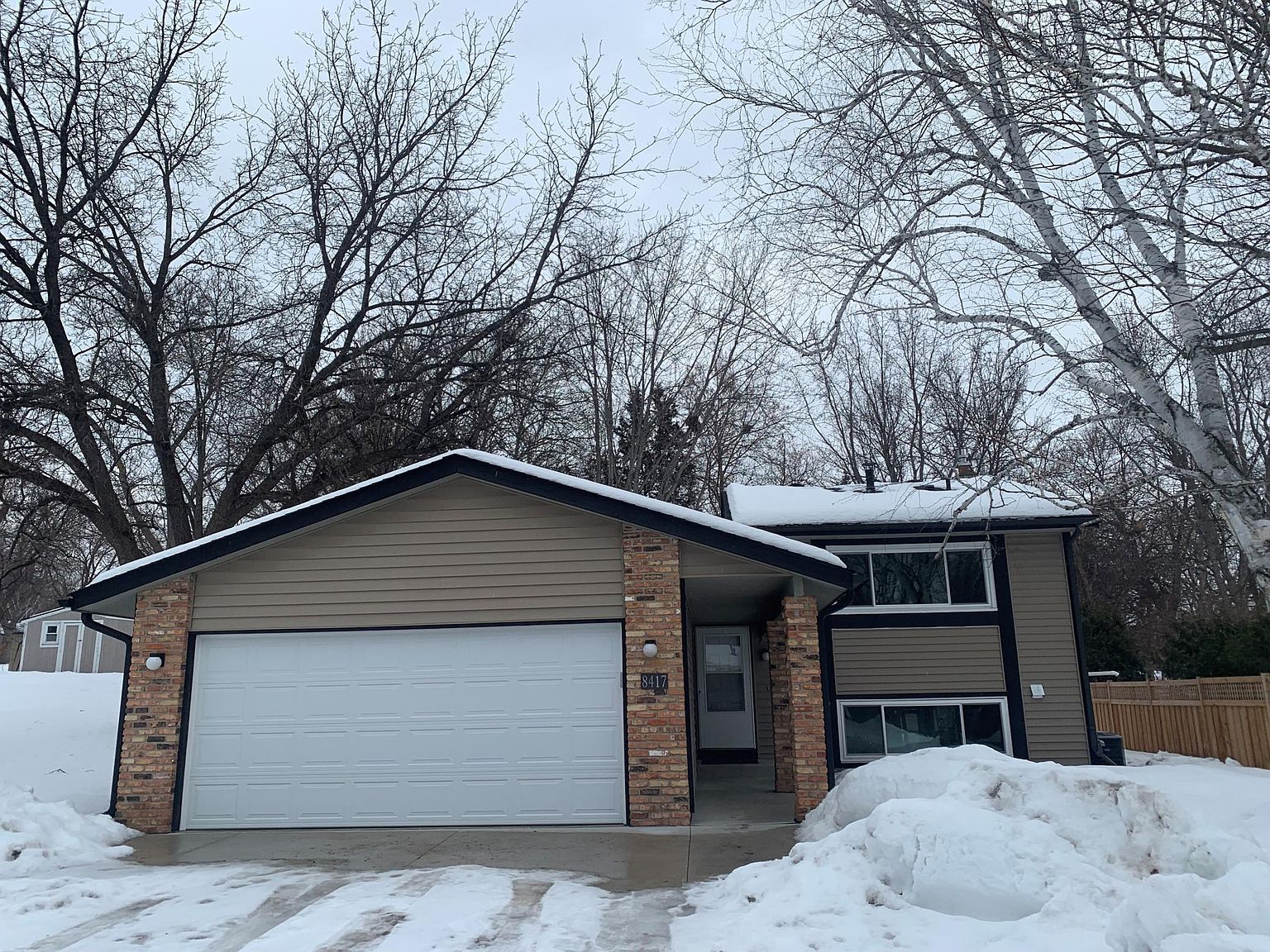 8417 Hiawatha Ave, Eden Prairie, MN 55347 Zillow