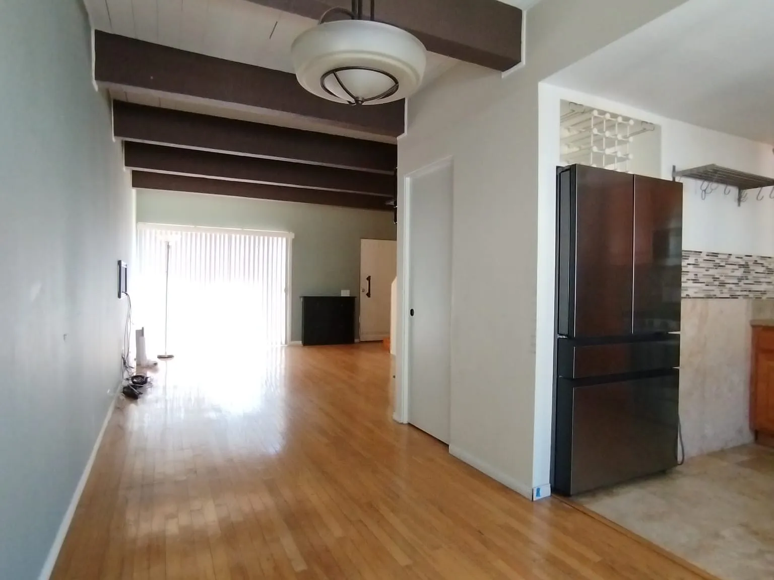 4591 Inglewood Blvd — Photo 3