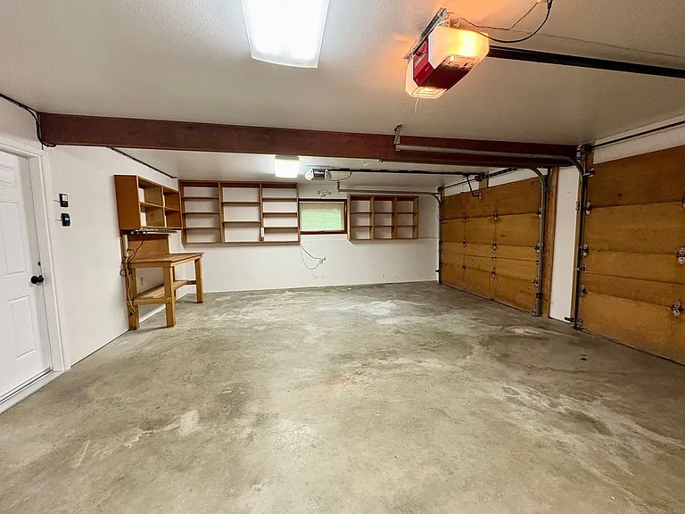 1309 Overhill Dr — Photo 23