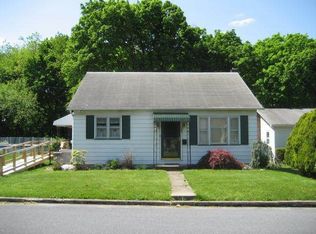 43 E 2nd St, Wind Gap, PA 18091