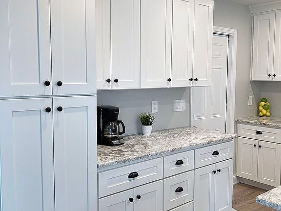 5th image of 1368 Wexford Leas Blvd