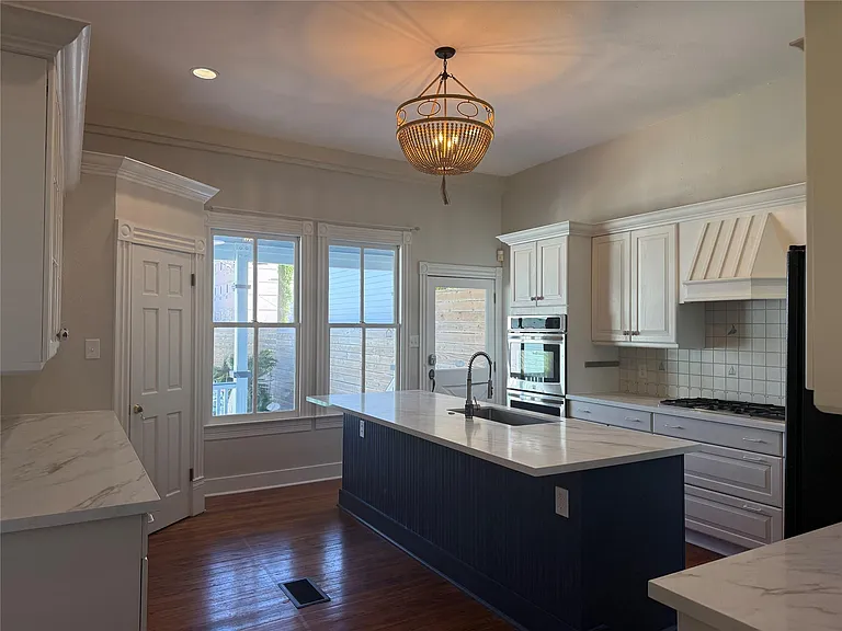 2207 Avenue P — Photo 18
