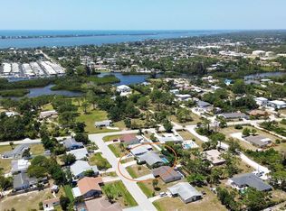 1520 Rossanne Pl, Englewood, FL 34223