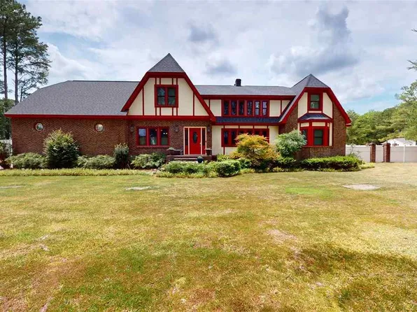 504 Bayside Rd, Hartsville, SC 29550