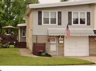 1159 Chesworth Rd, Philadelphia, PA 19115