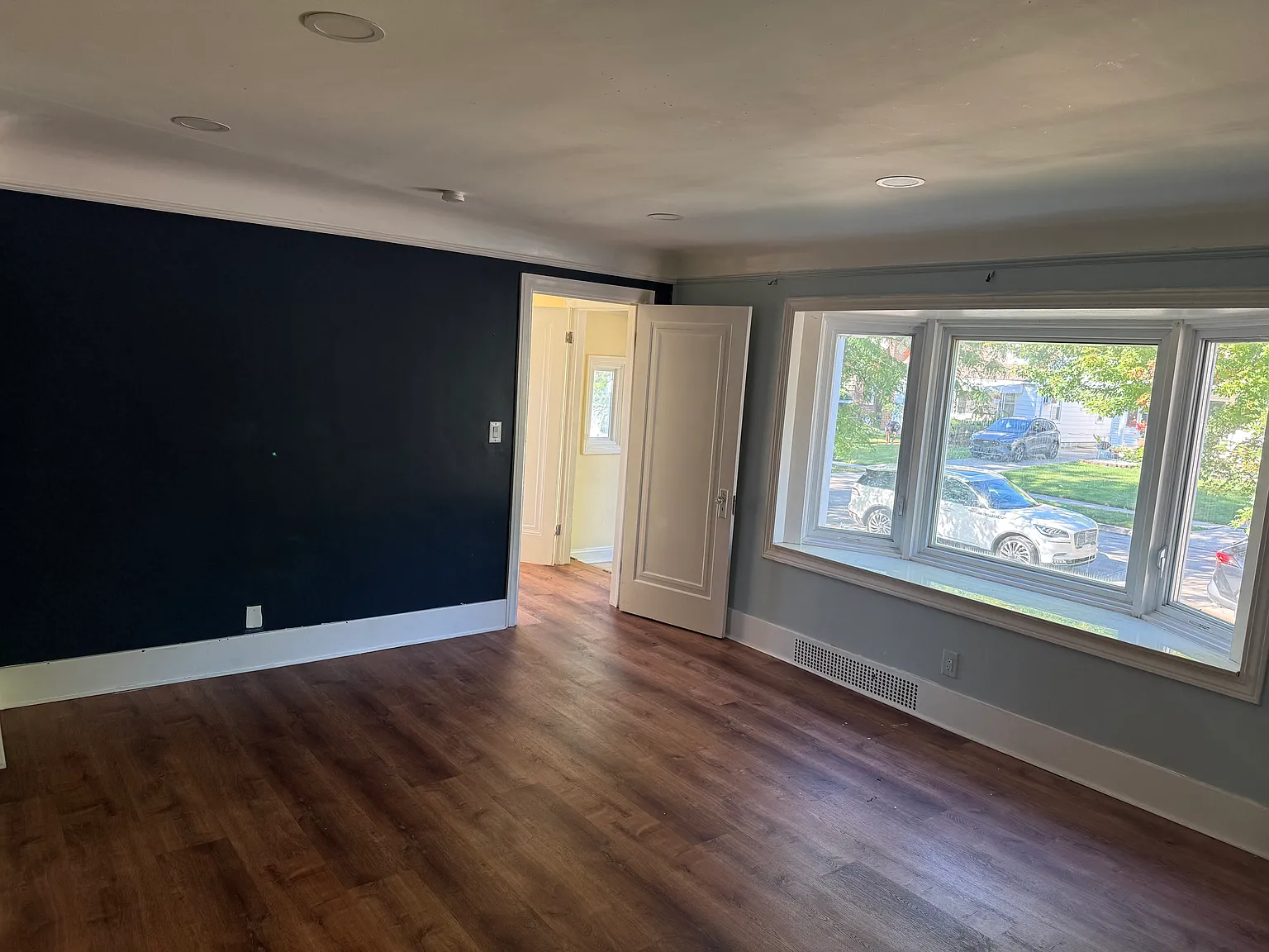 3 bed, 1700 sqft, $2,300 — Photo 4