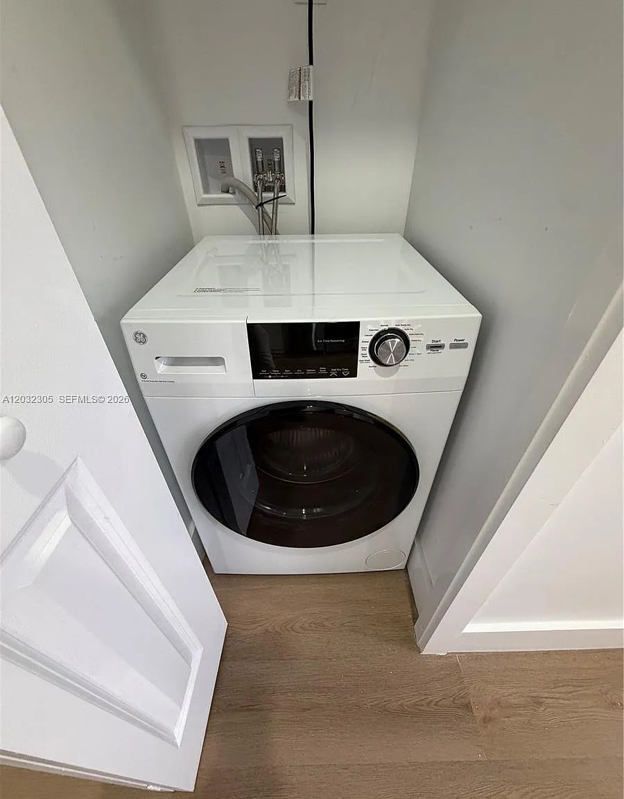 1 bed, 455 sqft, $2,400 — Photo 4