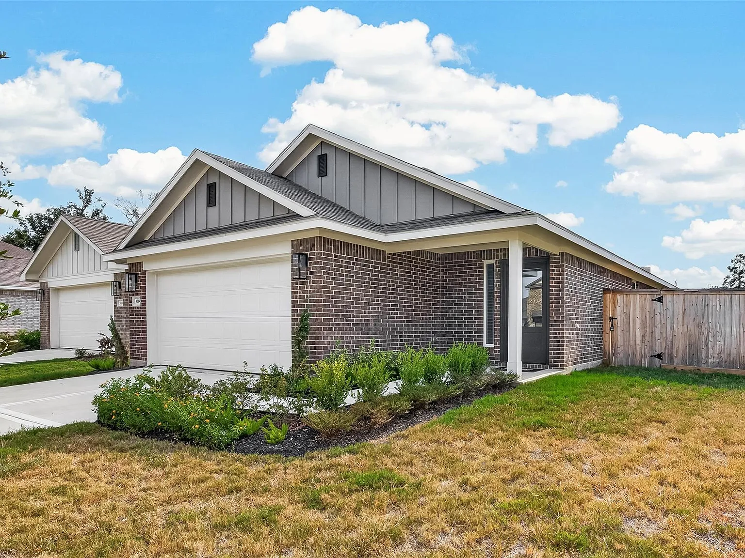 4 bed, 2.0 bath, $1,900 — Photo 4