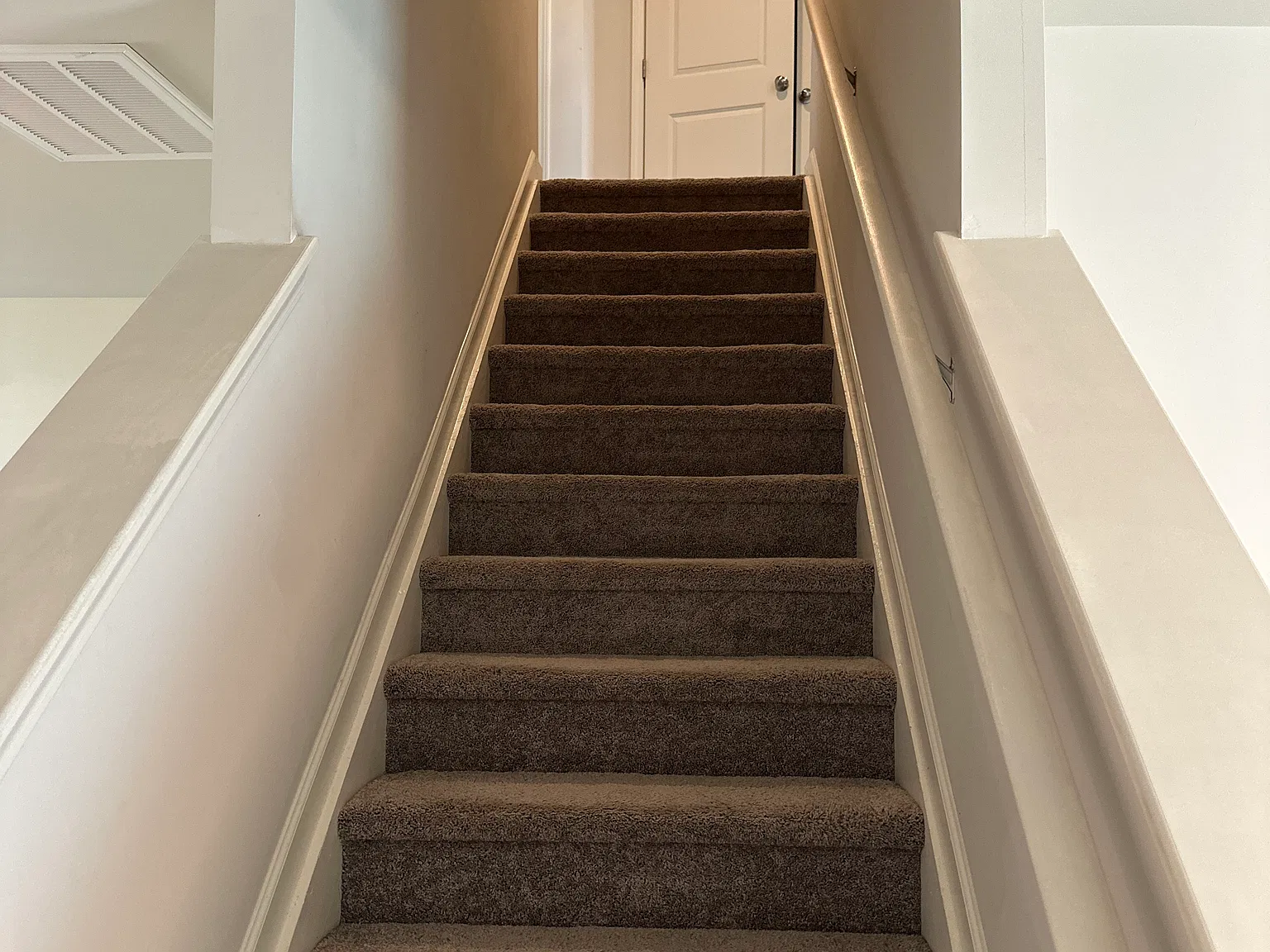 728 Quail Ln — Photo 4