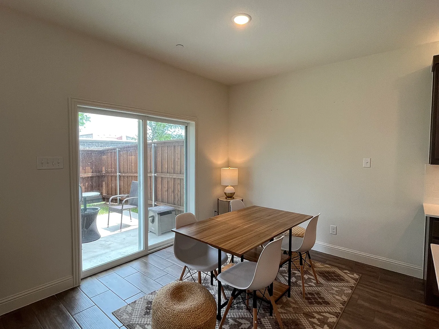 2 bed, 2.5 bath, 1466 sqft, $2,700 — Photo 3