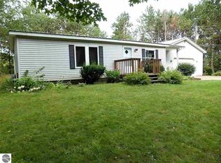 1652 Betsie River Rd, Interlochen, MI 49643