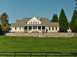 225 Stable Gate Dr, Campobello, SC 29322