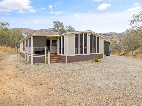 38772 Deerbrook Ln, Squaw Valley, CA 93675