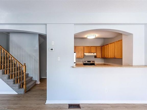 3rd image of 246 Spillsbury Dr #801