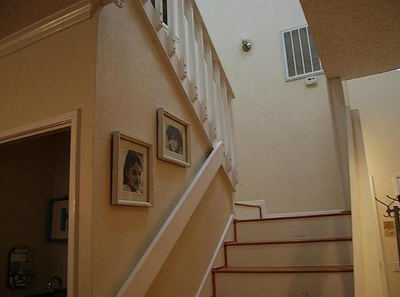 5th image of 5906 Winsome Ln