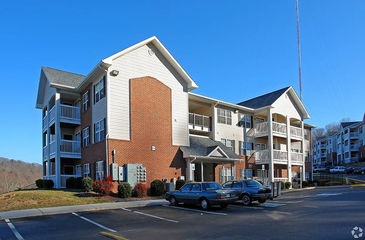 The Peaks of Knoxville Apartment — Photo 4