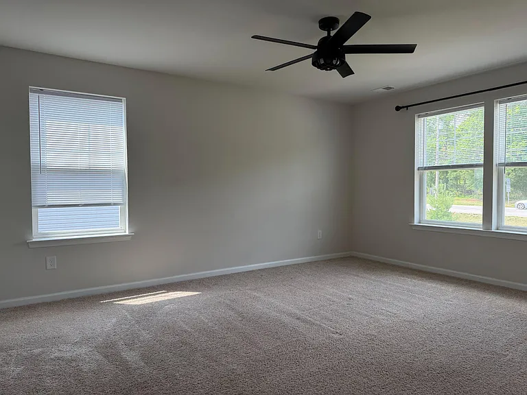 8 Egret Way — Photo 10