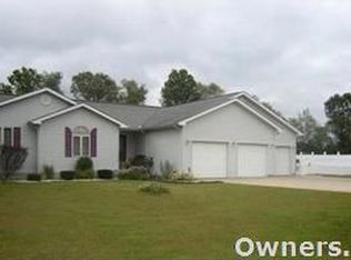 14750 Reynolds Ln, Marion, IL 62959