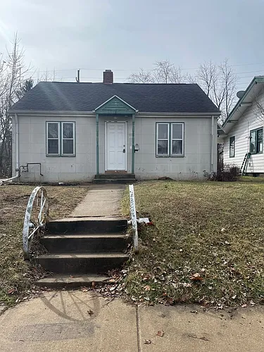 1719 Morton St Photo 1