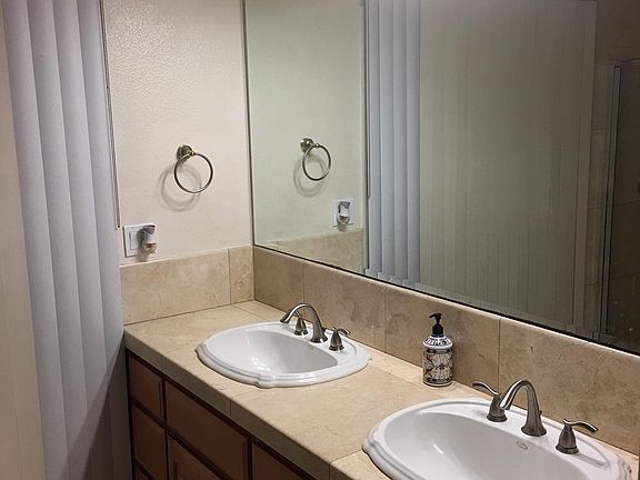 5th image of 1479 Valcartier Dr