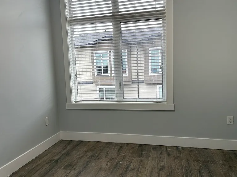 1308 Rutland Rd N #15 — Photo 21
