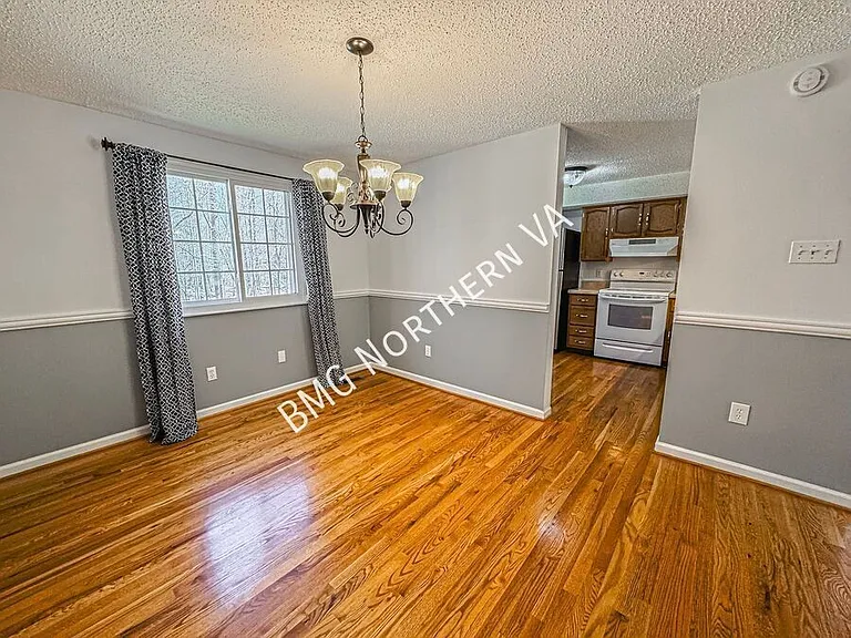 8627 Spring Creek Ct — Photo 9