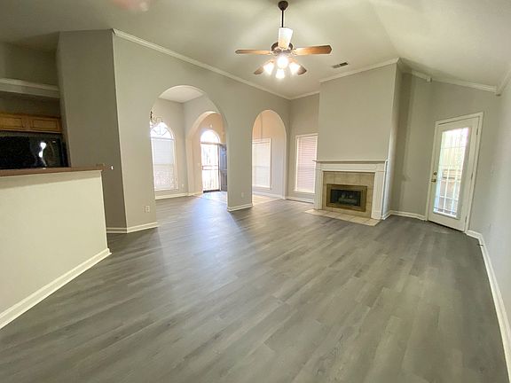 3rd image of 2176 Berry Garden Cir E