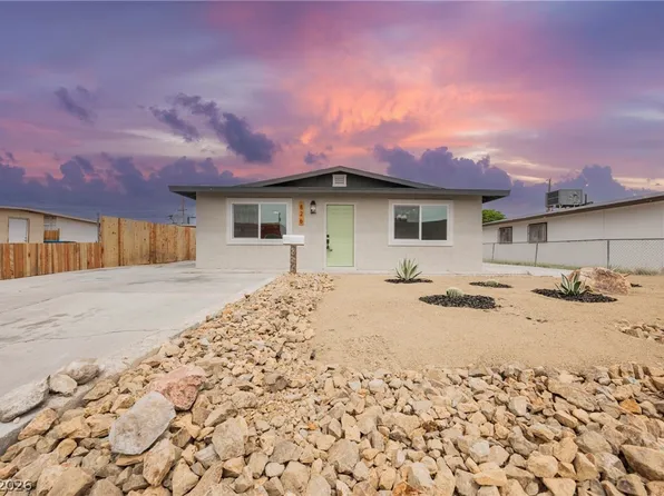 826 Hart Ave, Las Vegas, NV 89106