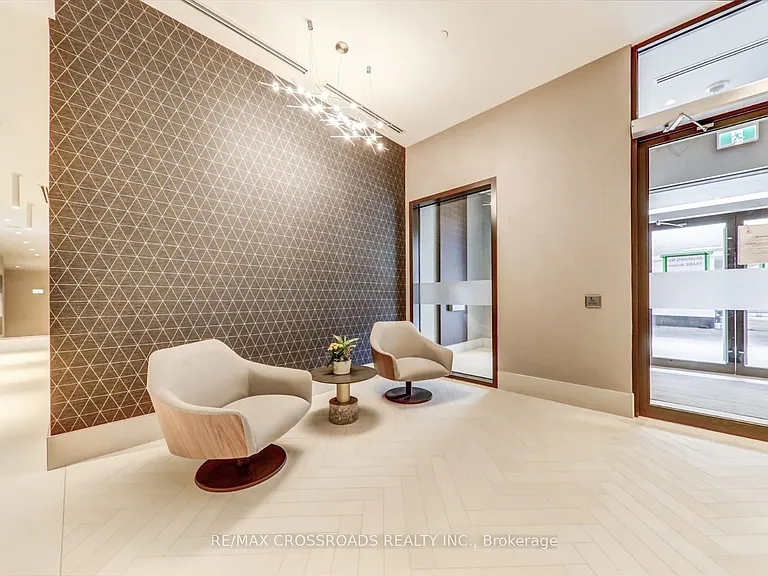 2550 Simcoe St N #1021 — Photo 21