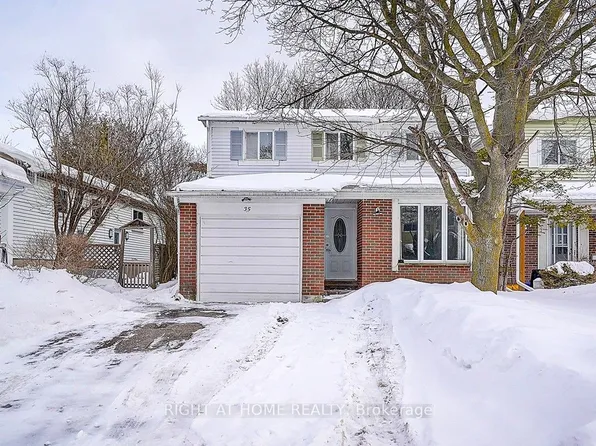 35 Snowshoe Cres, Markham, ON L3T 4M7