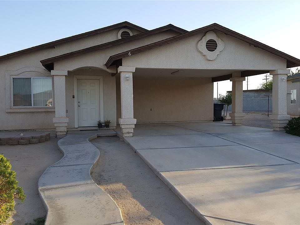 1st image of 306 N Gonzalez Dr