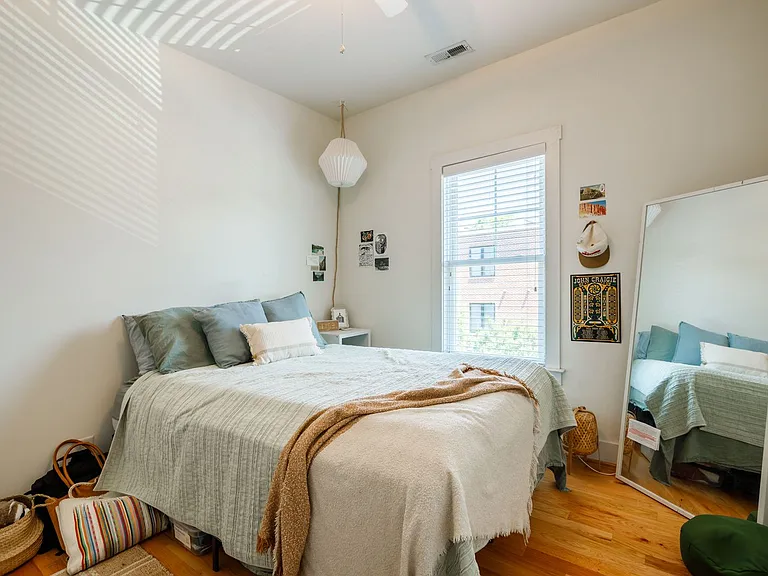 408 N Robinson — Photo 17