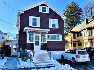 104 Aberdeen St, Lowell, MA 01850