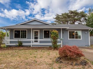 410 SW Juniper St, Junction City, OR