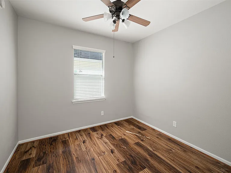 7414 Sabinal Creek Dr — Photo 30