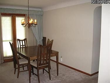 4th image of 4640 Lansing Dr
