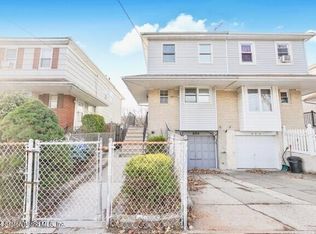 954 Clove Rd, Staten Island, NY 10301