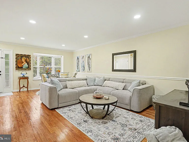 20 Culmore Ct — Photo 3
