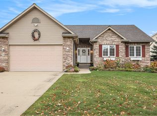 73 Rella Rae Ave, Marysville, MI 48040