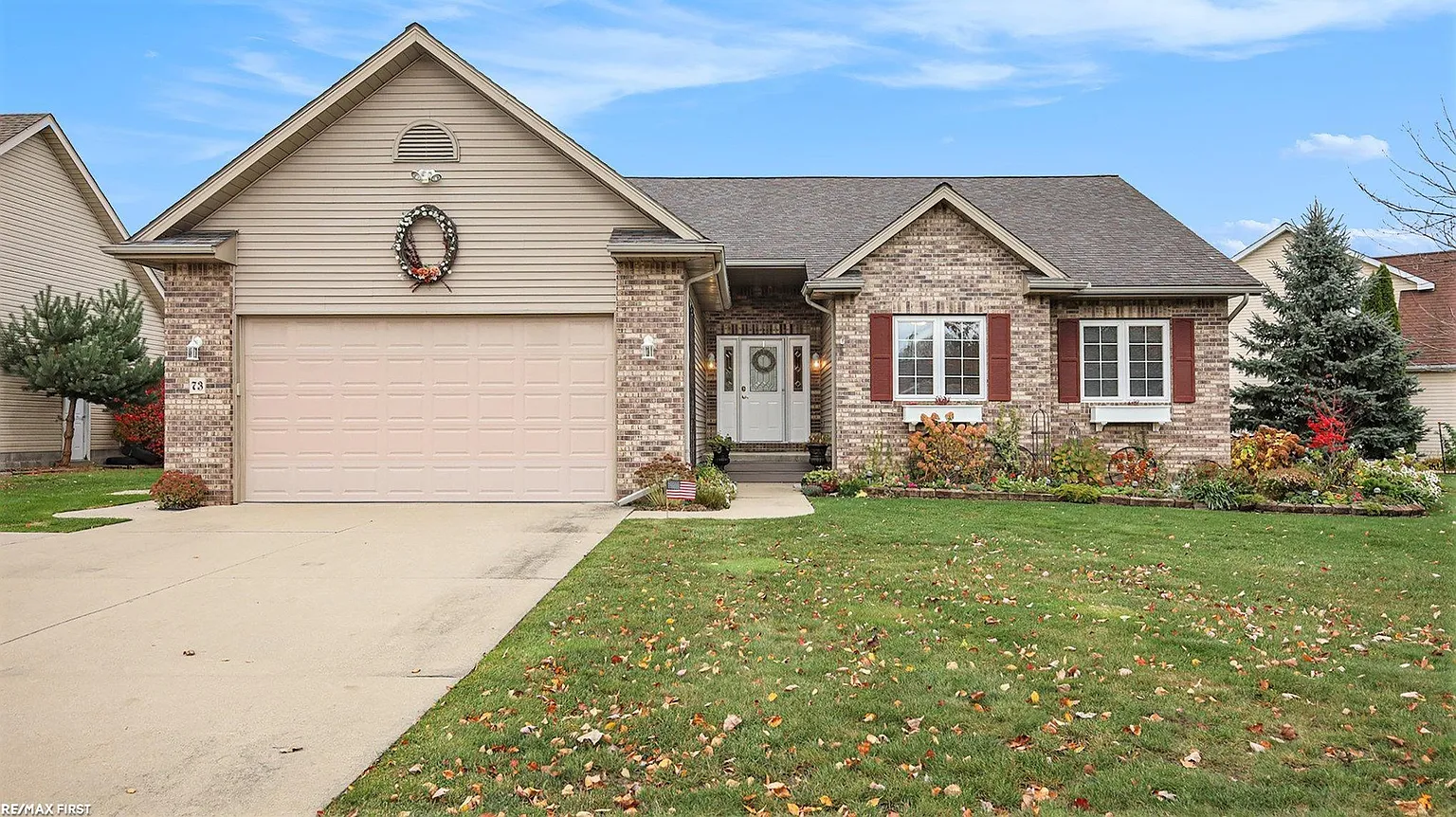73 Rella Rae Ave photo 1
