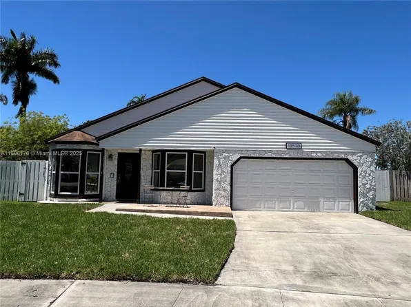 13570 SW 10th Pl, Davie, FL 33325