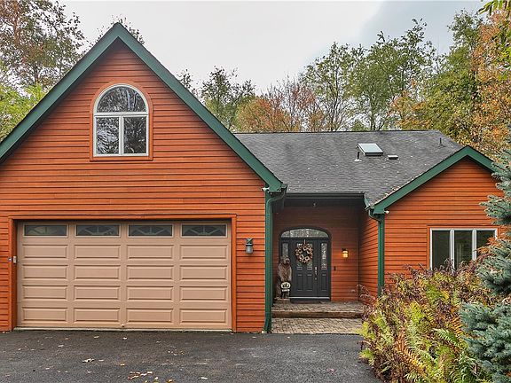 2nd image of 106 Heathercroft Dr