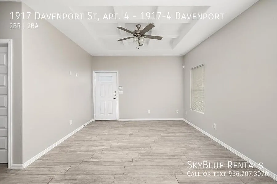 Building Photo - 1917 Davenport St #4