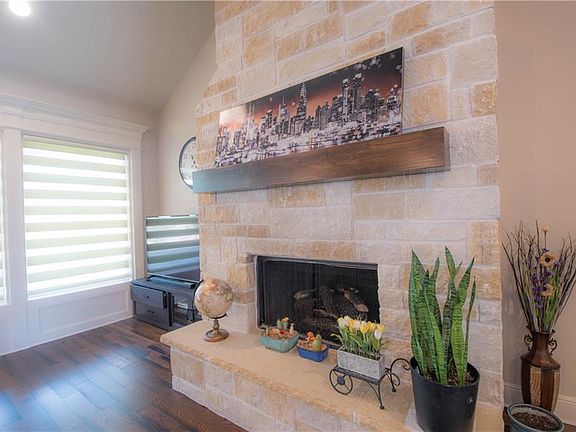 5th image of 1402 Carnoustie Ct