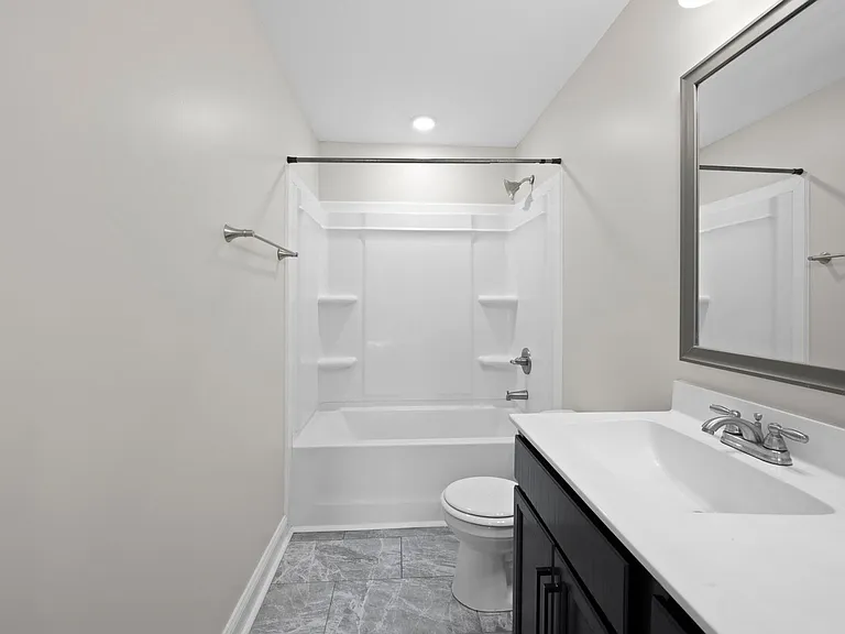 1385 Sussex Dr — Photo 16
