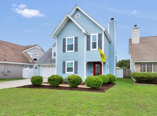 402 Sandy Ridge Cir, Mary Esther, FL 32569