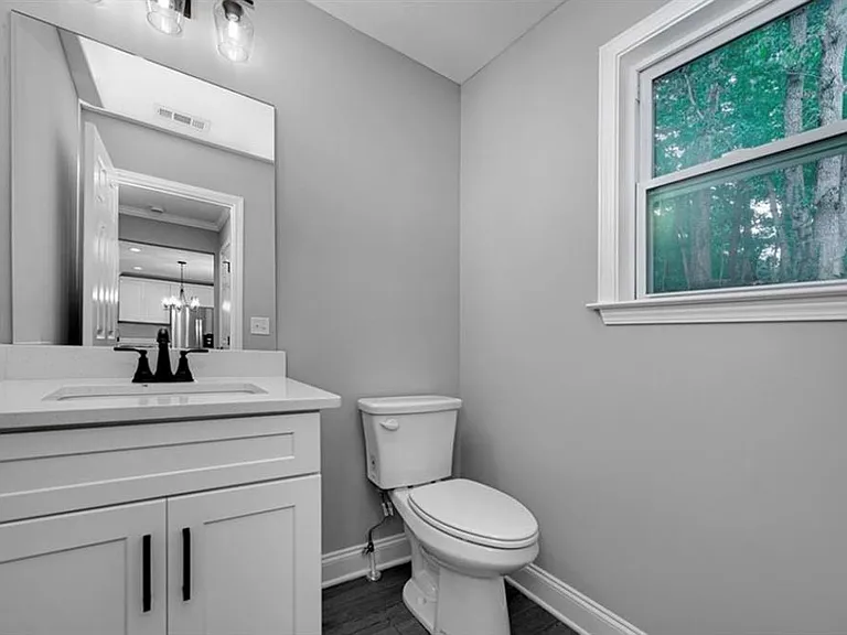 6290 Akins Way — Photo 9
