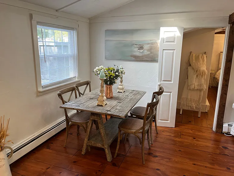 377 Third Beach Rd — Photo 8